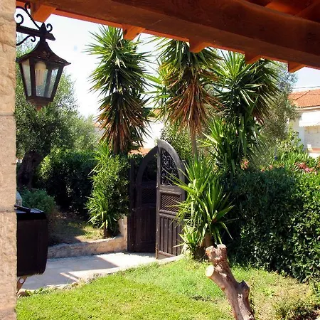 Hesperides * Pefkochori