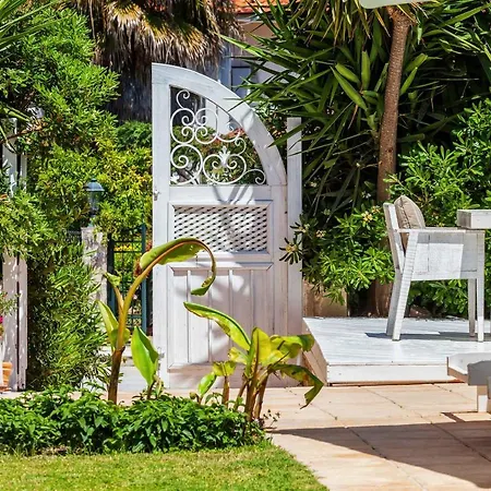 Hesperides Hotel Pefkochori