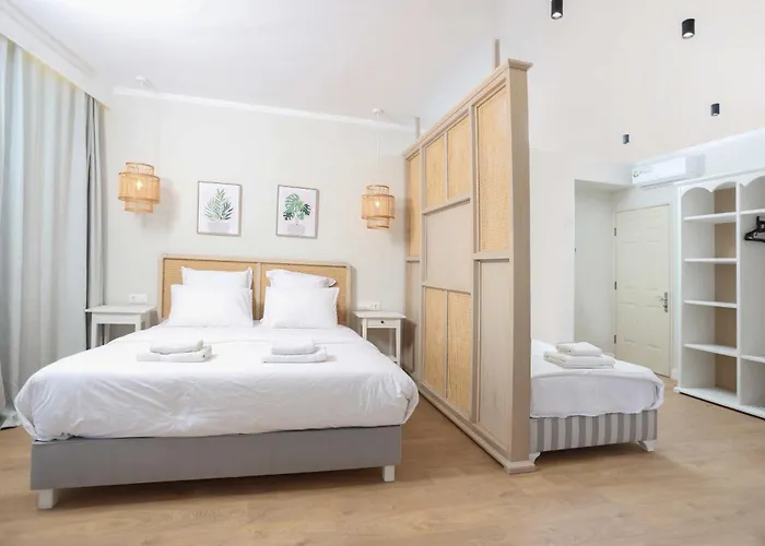 Hesperides * Pefkochori